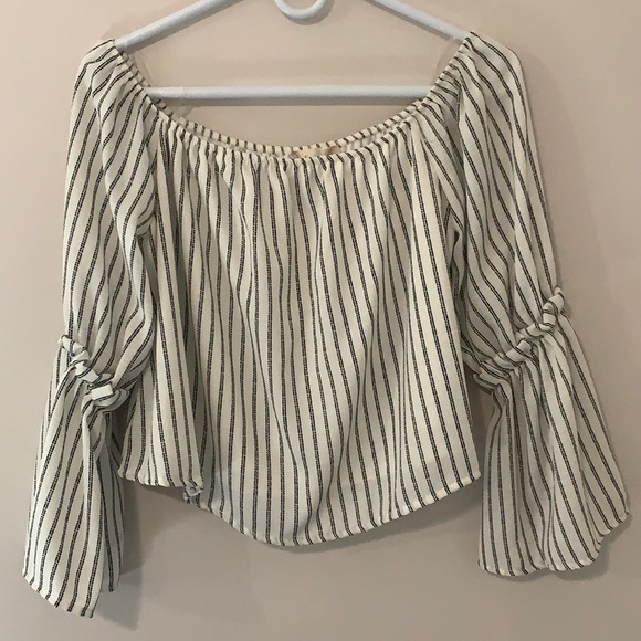 Off the shoulder top - Picture 3 of 11